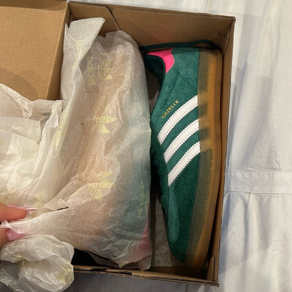 green and pink gazelles size 7 women